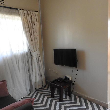 Magnolia Pine Bed & Breakfast Nairobi Dış mekan fotoğraf
