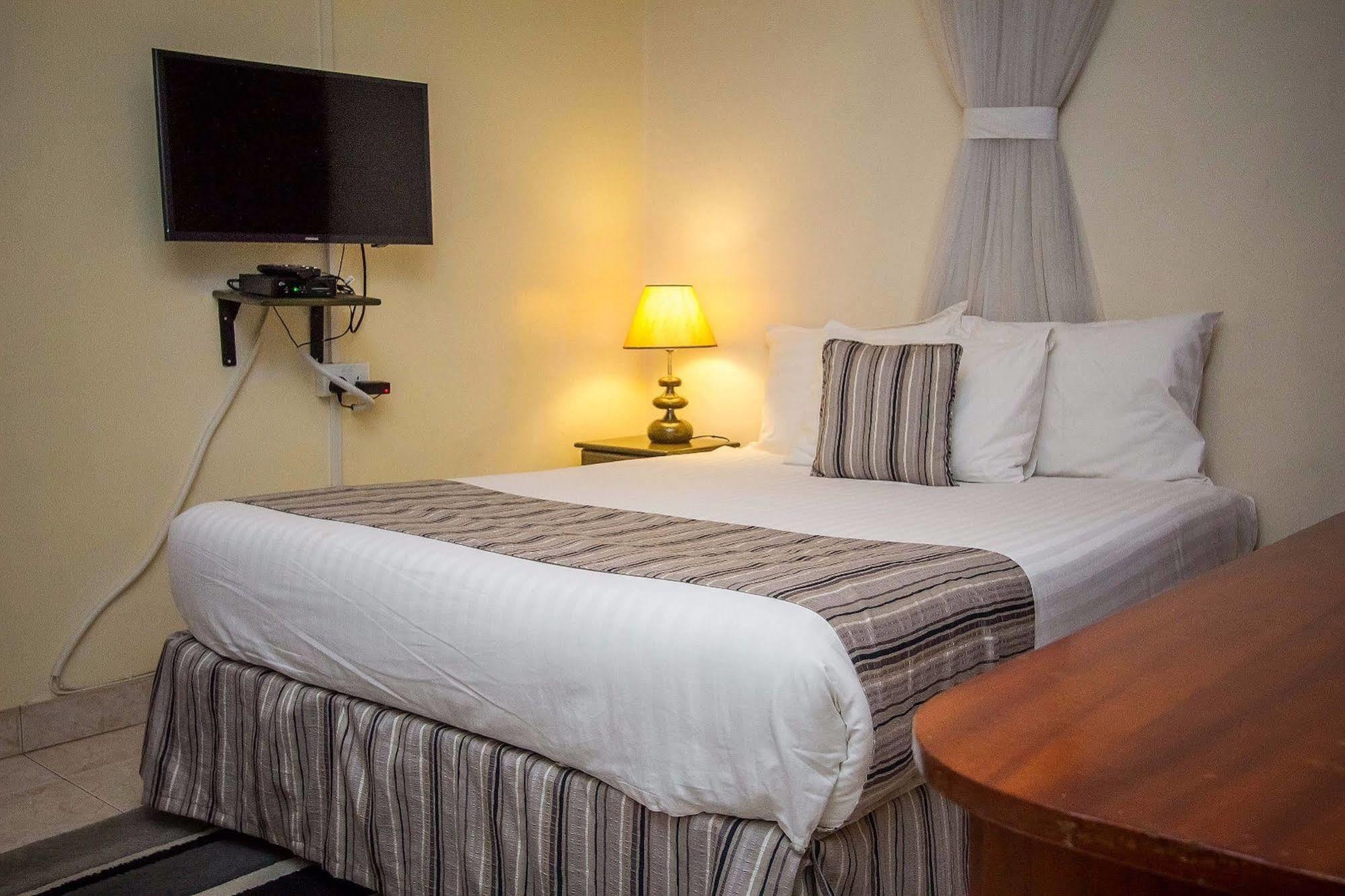 Magnolia Pine Bed & Breakfast Nairobi Dış mekan fotoğraf